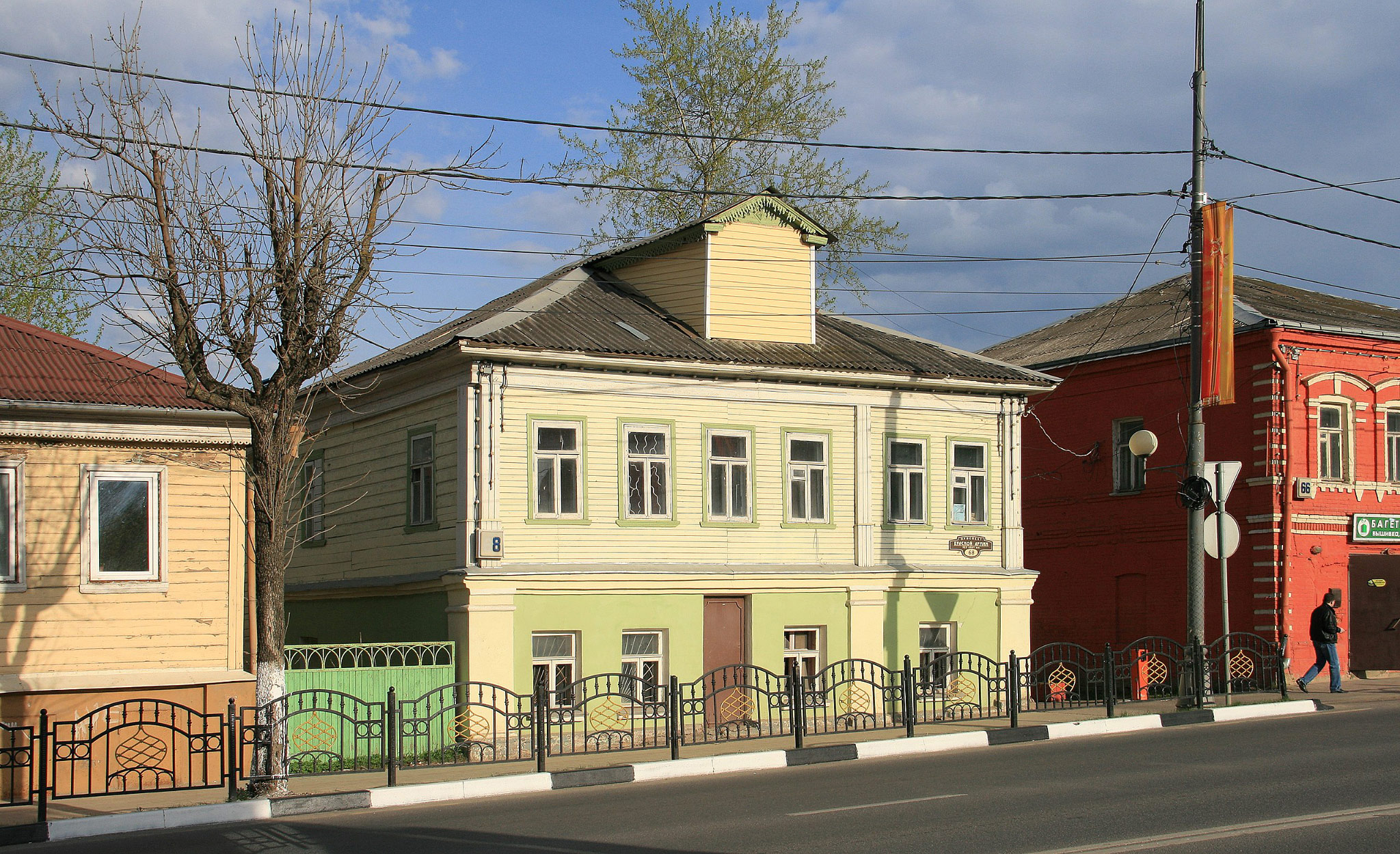 Красной Армии 68, Сергиев Посад (Krasnoy Armii 68, Sergiyev Posad)